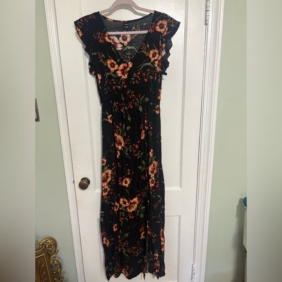 SHEIN Dresses & Skirts - SHEIN Black Floral Maxi Dress